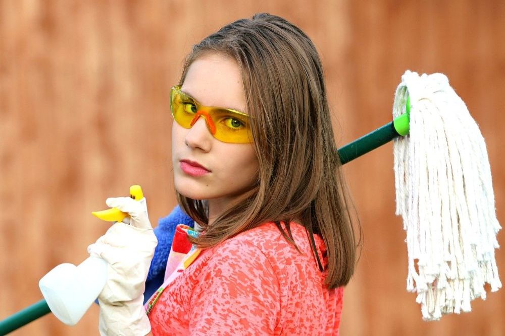 Hoe kan je snel je huis poetsen zonder veel tijd te verliezen